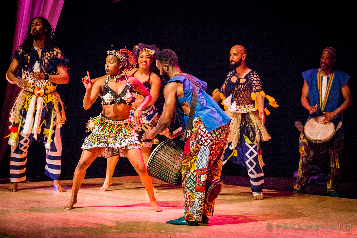 Unique culture. Афро джаз. Афро джаз костюмы. Афро джаз танец. Африканские танцы.