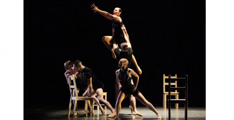 Giordano Dance Chicago in "Tossed Around" (Gorman Cook Photography)