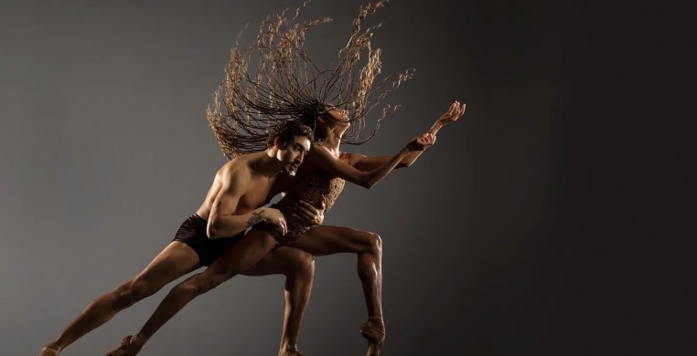 Alonzo King LINES Ballet; photo by RJ Muna