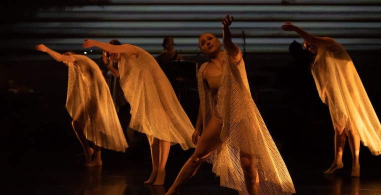 Cerqua Rivera DanceTheatre in "IDENTITY CITY"; photo by Herminio Rodriguez