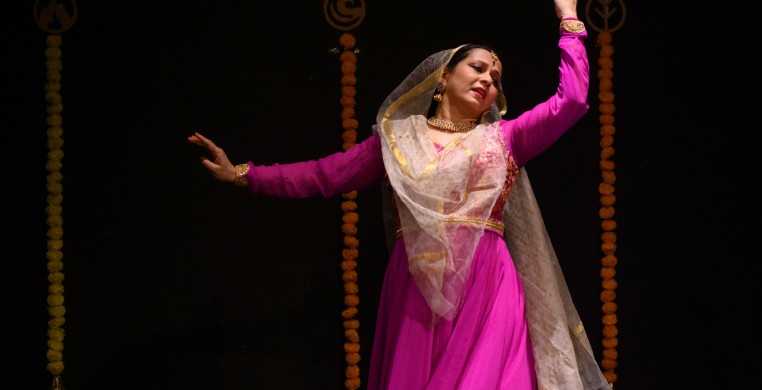 Shiwali Tenner in "Ehsaas: A Realization" at the Athenaeum.