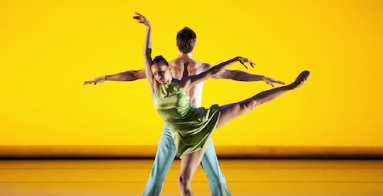 Aspen Santa Fe Ballet’s Sam Chittenden and Samantha Klanac Campanile in Jorma Elo’s Over Glow. Photo by Sharen Bradford.