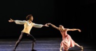 Ballet 5:8 in "Scarlet"